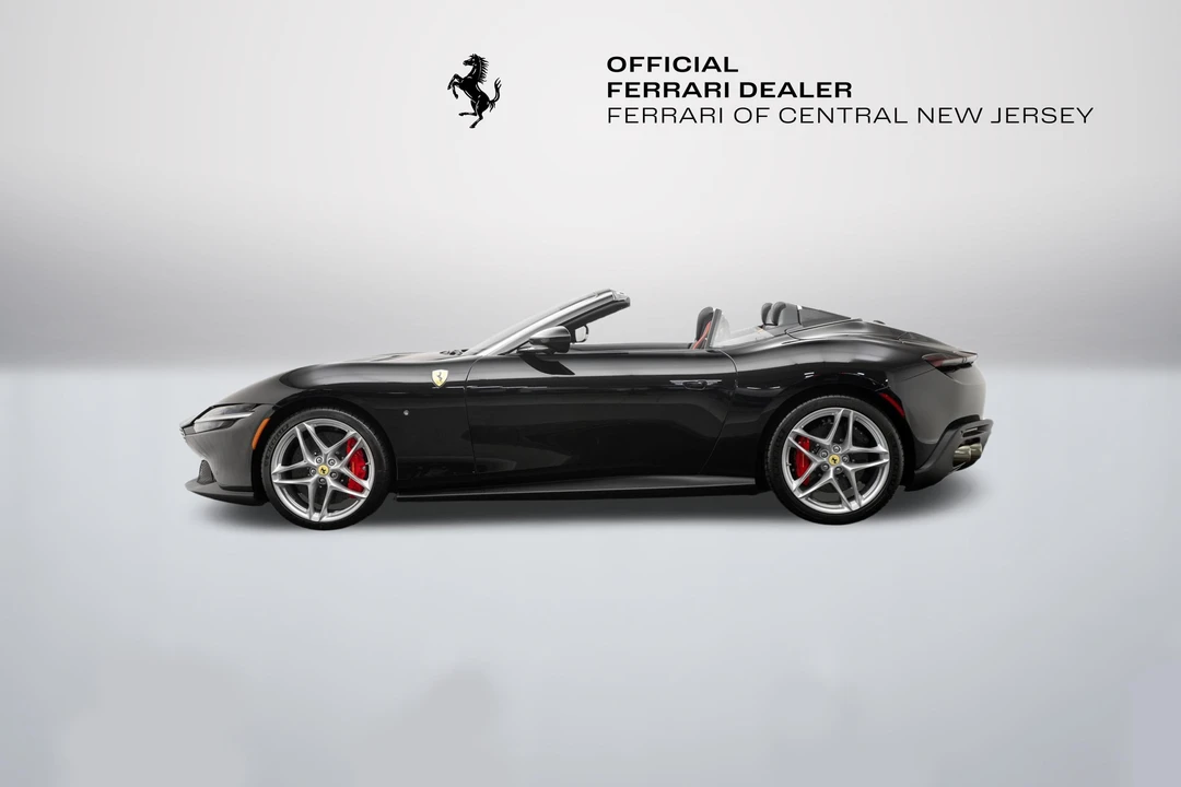 2026 Ferrari Roma Spider - Image 4 of 31