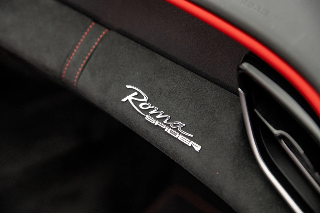 2026 Ferrari Roma Spider - Image 30 of 31
