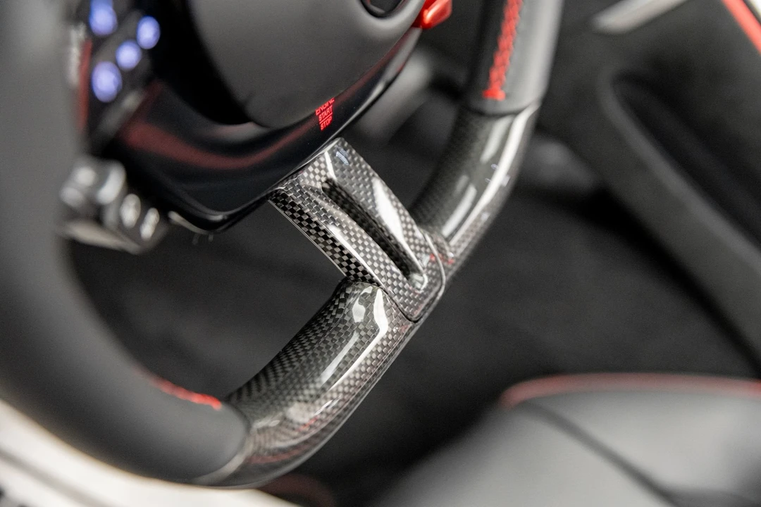 2026 Ferrari Roma Spider - Image 23 of 31