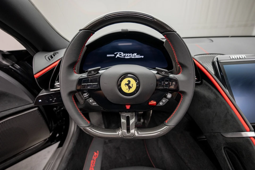 2026 Ferrari Roma Spider - Image 21 of 31