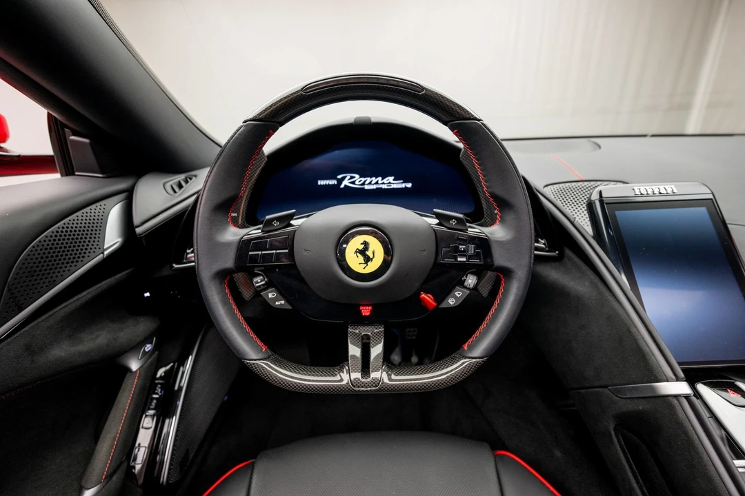 2026 Ferrari Roma Spider - Image 19 of 31