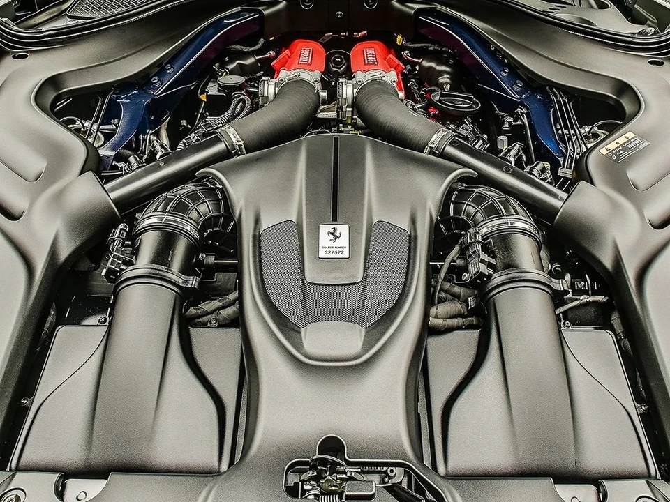 2026 Ferrari Roma Spider - Image 31 of 31