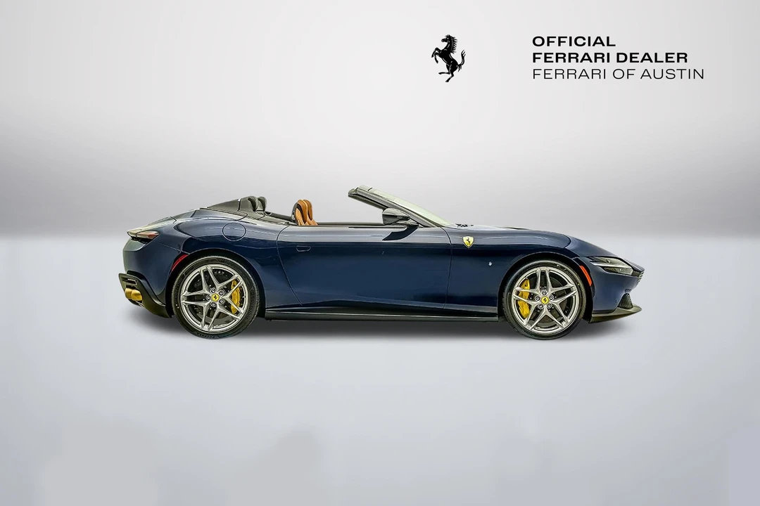 2026 Ferrari Roma Spider - Image 8 of 31