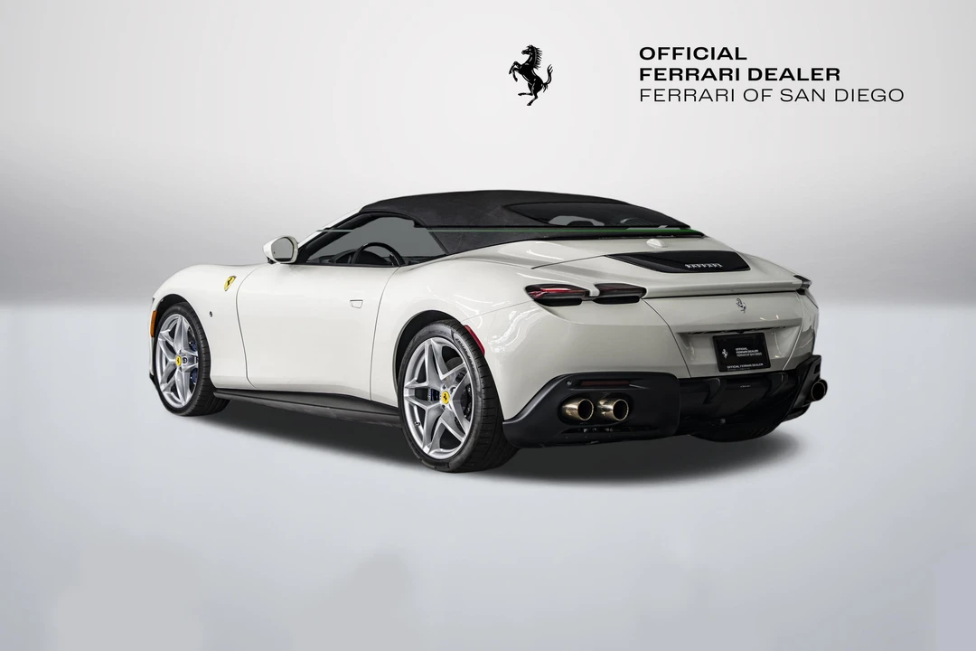 2026 Ferrari Roma Spider - Image 11 of 31