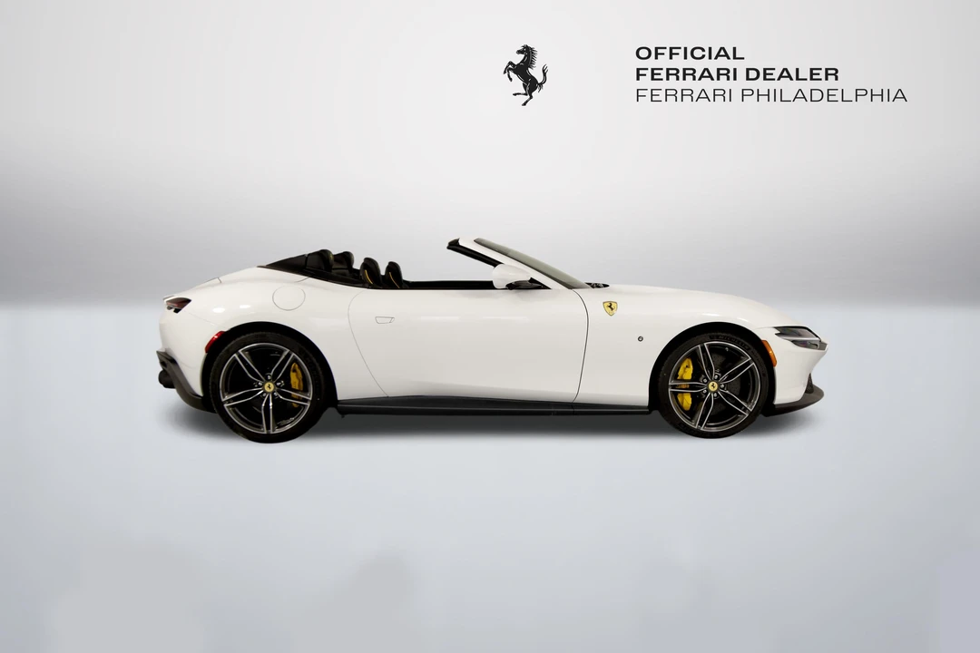 2026 Ferrari Roma Spider - Image 9 of 31