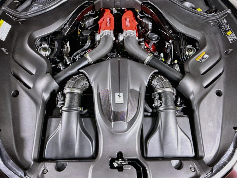 2026 Ferrari Roma Spider - Image 5 of 27