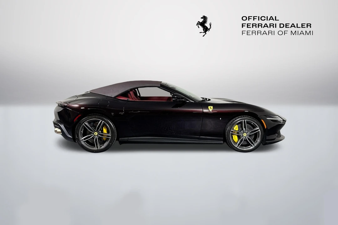 2026 Ferrari Roma Spider - Image 10 of 27