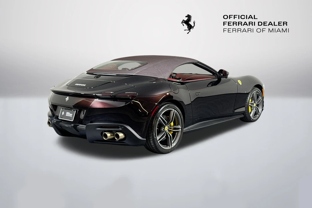 2026 Ferrari Roma Spider - Image 9 of 27