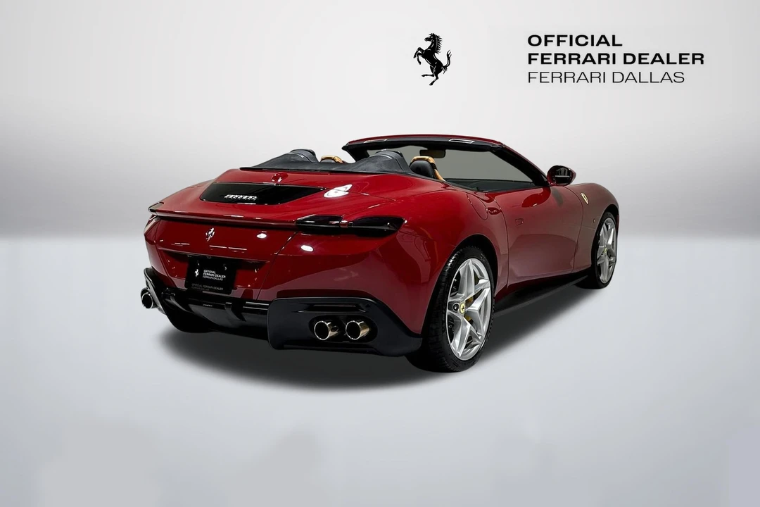2026 Ferrari Roma Spider - Image 7 of 31