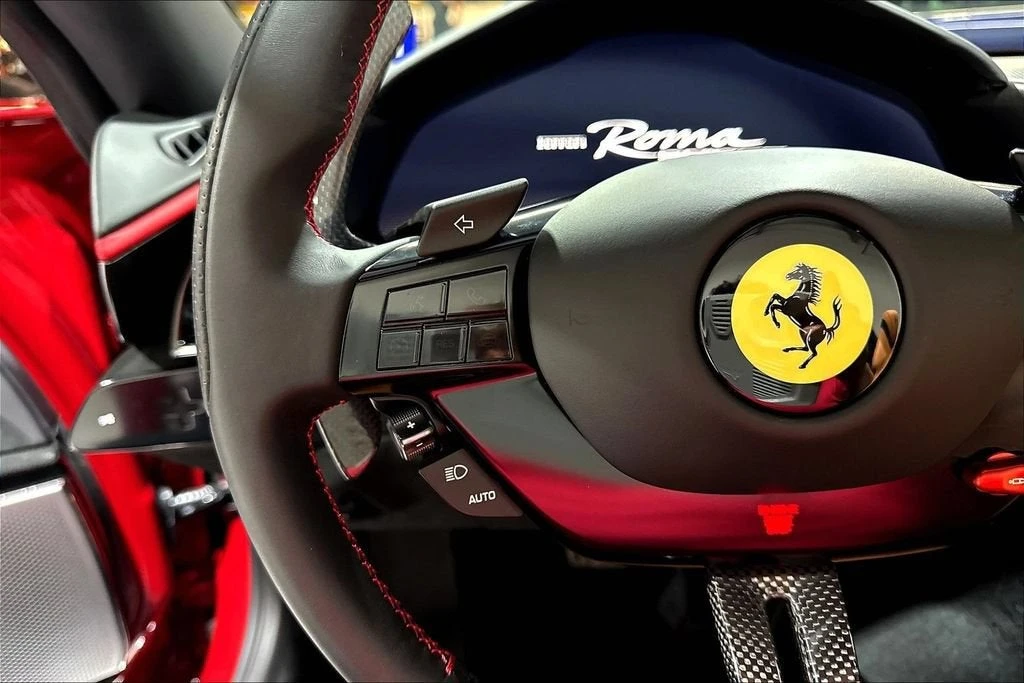 2026 Ferrari Roma Spider - Image 12 of 31