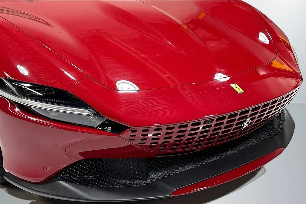 2026 Ferrari Roma Spider - Image 30 of 31