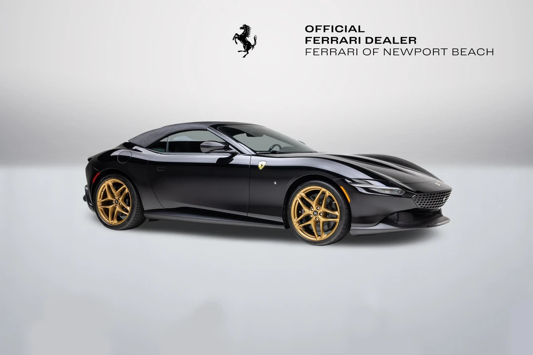 2026 Ferrari Roma Spider - Image 11 of 31