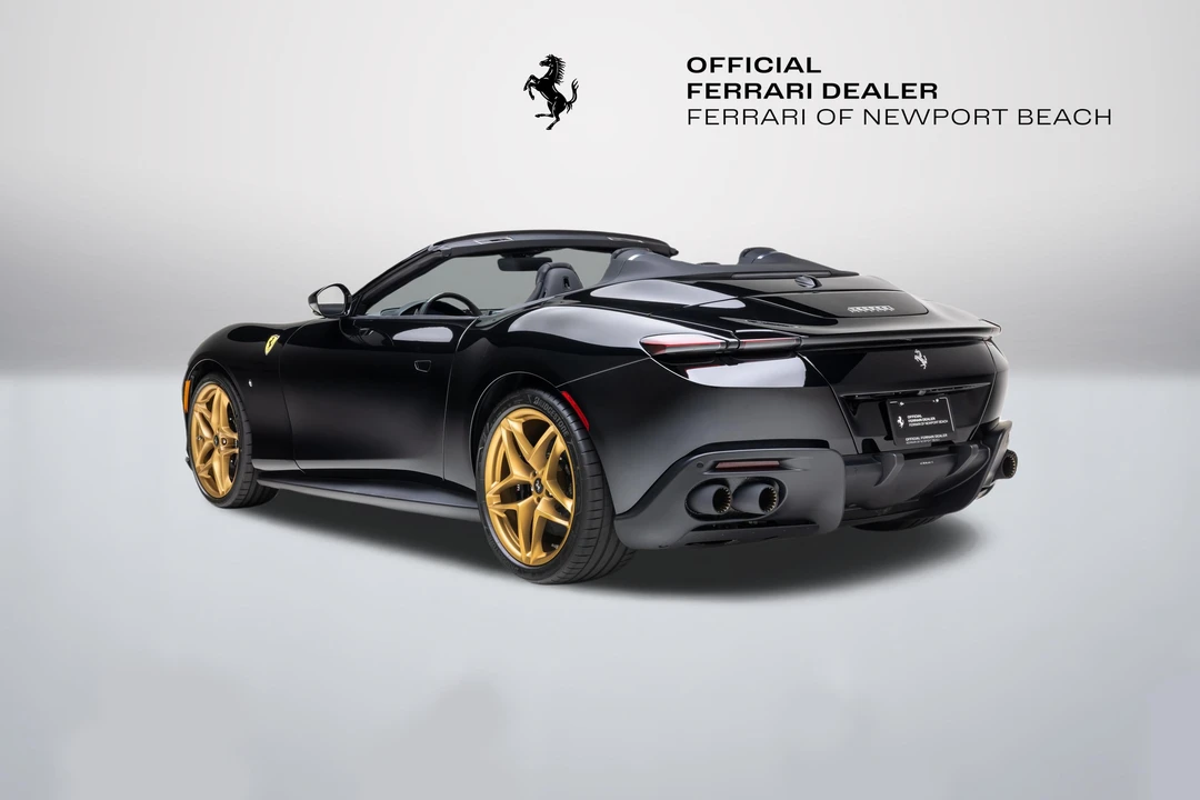 2026 Ferrari Roma Spider - Image 5 of 31