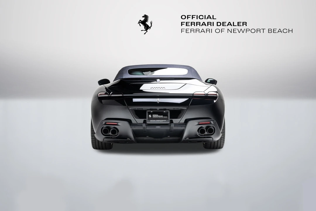 2026 Ferrari Roma Spider - Image 7 of 31