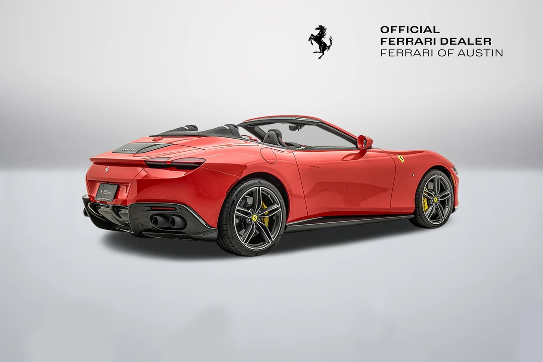 2026 Ferrari Roma Spider - Image 8 of 31