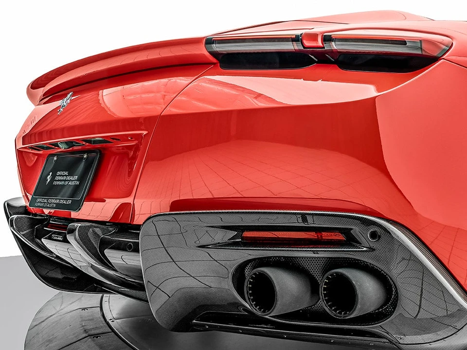 2026 Ferrari Roma Spider - Image 28 of 31