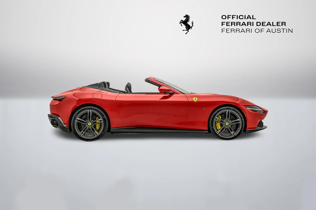 2026 Ferrari Roma Spider - Image 9 of 31