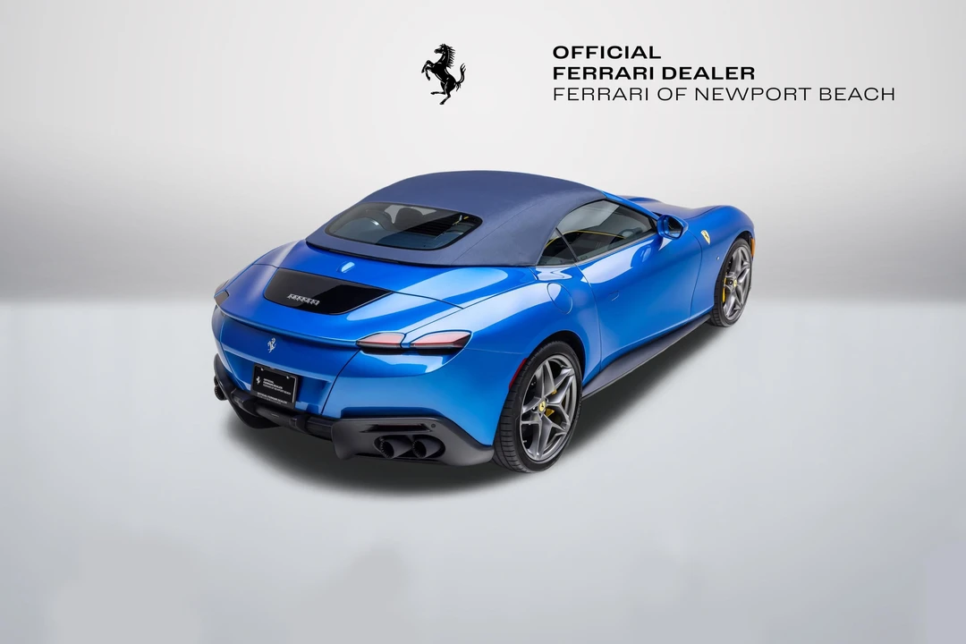 2026 Ferrari Roma Spider - Image 14 of 31
