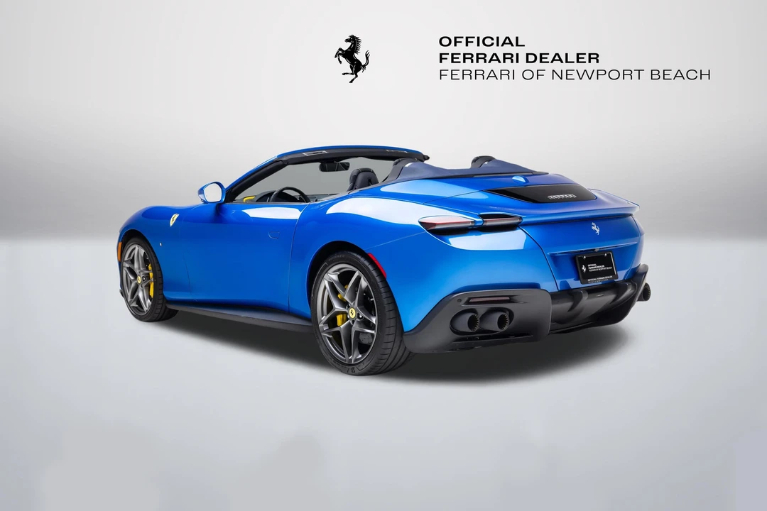 2026 Ferrari Roma Spider - Image 5 of 31