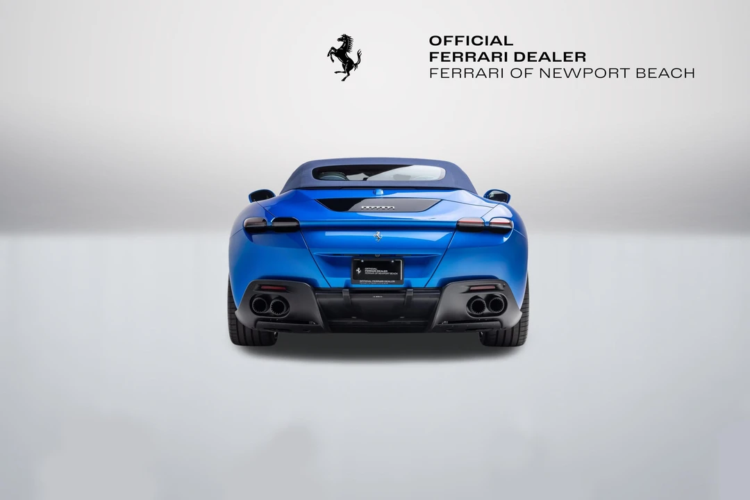 2026 Ferrari Roma Spider - Image 8 of 31