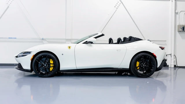 2026 Ferrari Roma Spider - Image 14 of 16