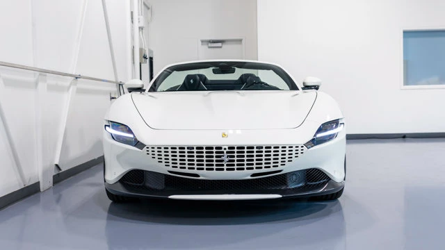2026 Ferrari Roma Spider - Image 3 of 16