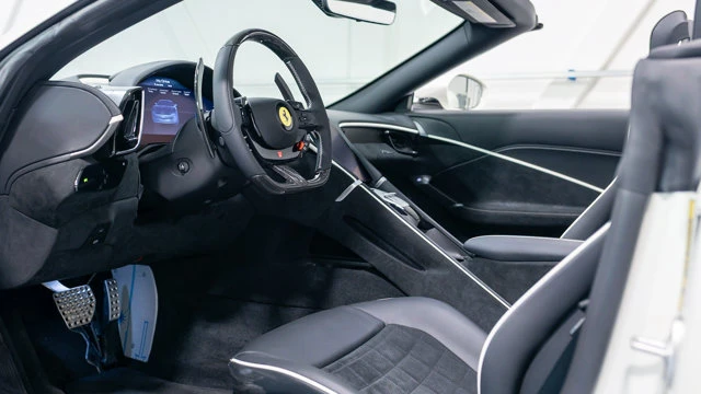 2026 Ferrari Roma Spider - Image 4 of 16