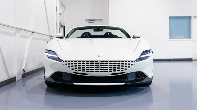 2026 Ferrari Roma Spider - Image 3 of 16