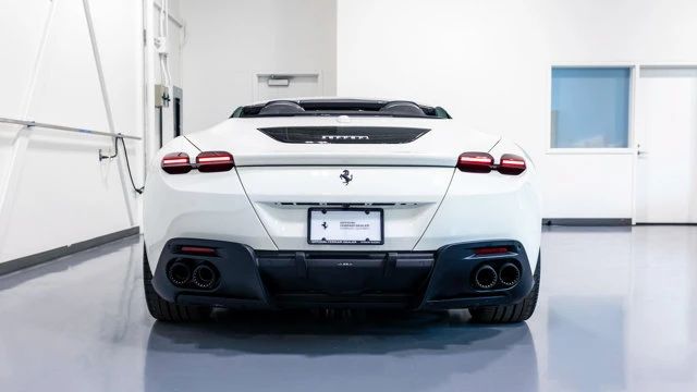 2026 Ferrari Roma Spider - Image 15 of 16