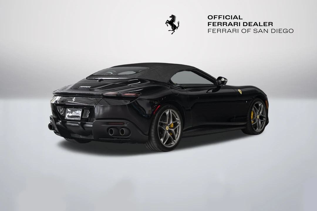 2026 Ferrari Roma Spider - Image 12 of 31