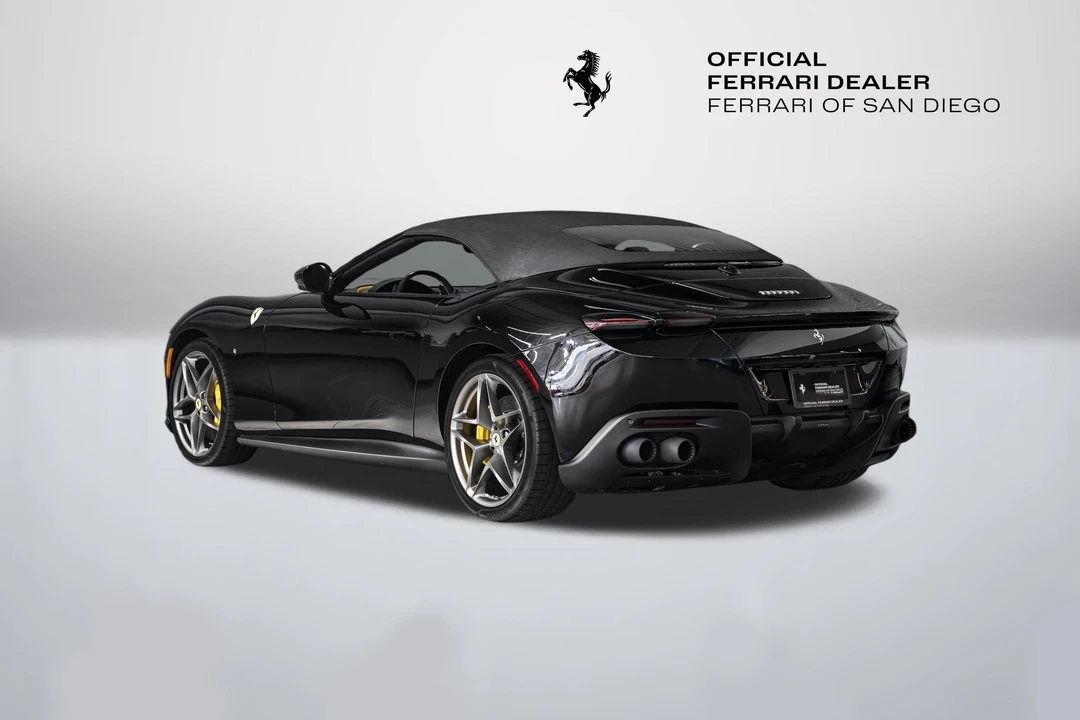 2026 Ferrari Roma Spider - Image 11 of 31
