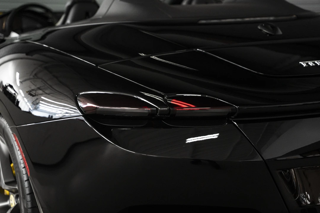 2026 Ferrari Roma Spider - Image 15 of 31