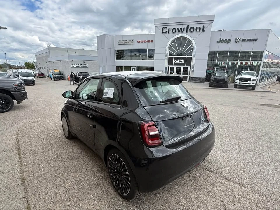 2026 Fiat 500e - Image 5 of 18