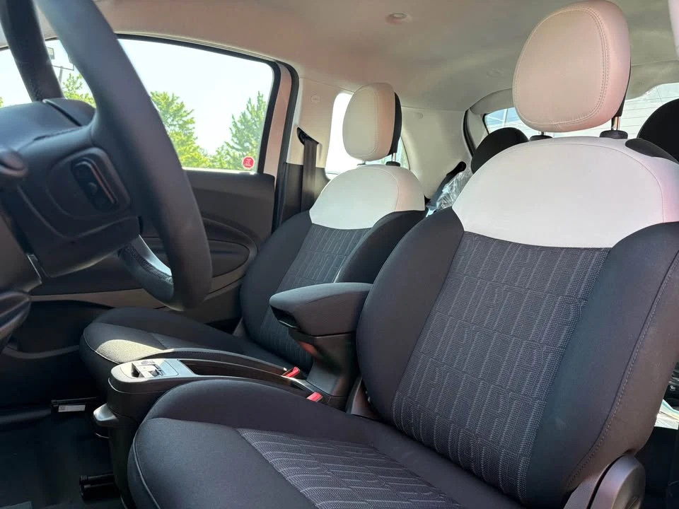 2026 Fiat 500e - Image 6 of 14