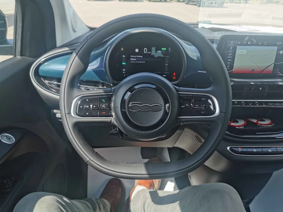 2026 Fiat 500e - Image 15 of 20