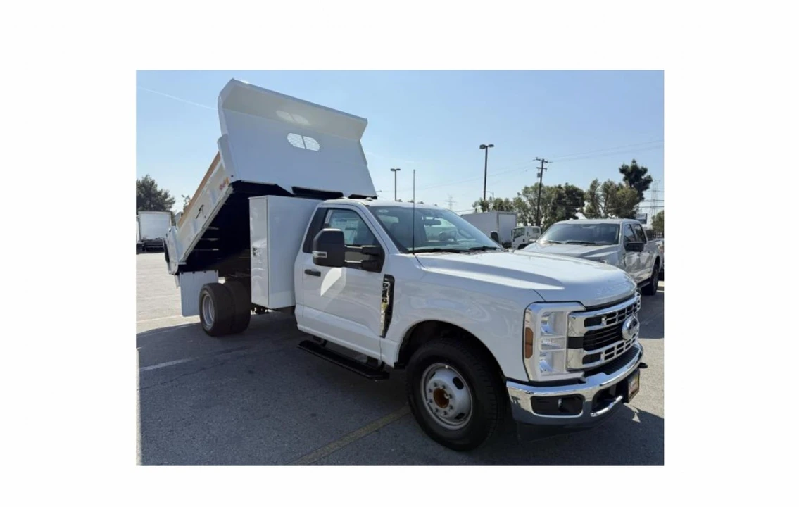 2026 Ford - Image 14 of 31