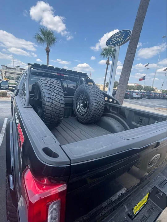 2026 Ford Super Duty 5th Gen - Image 4 of 9
