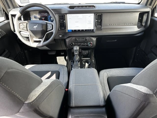 2026 Ford Bronco 6th Gen - Image 17 of 20