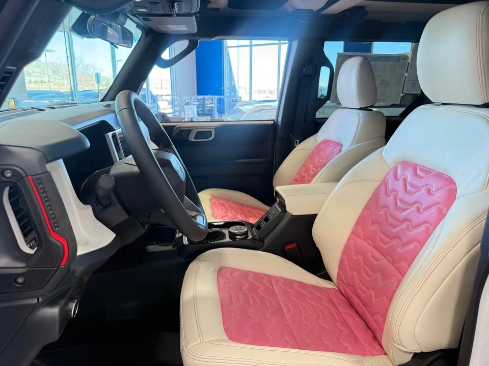 2026 Ford Bronco 6th Gen - Image 13 of 15