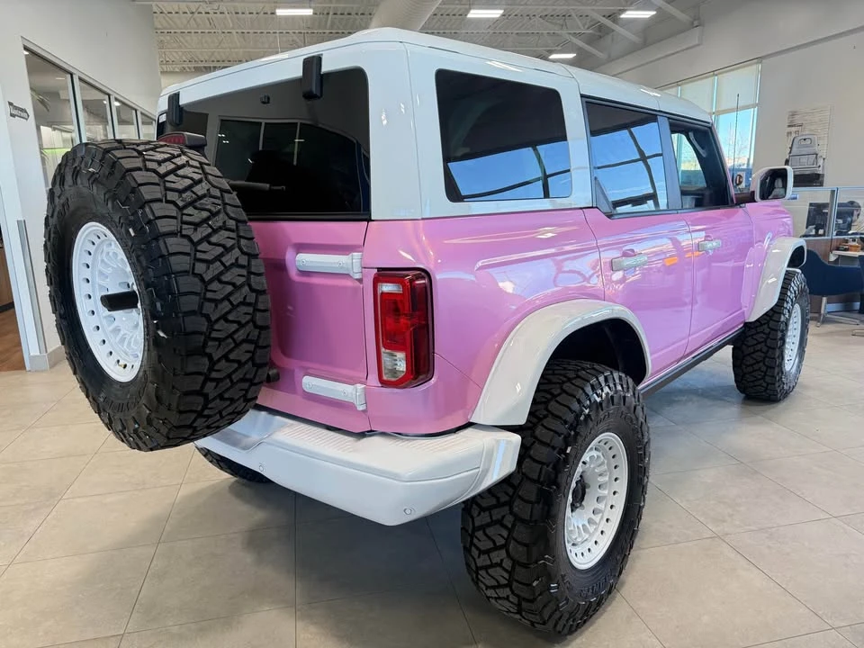 2026 Ford Bronco 6th Gen - Image 4 of 15