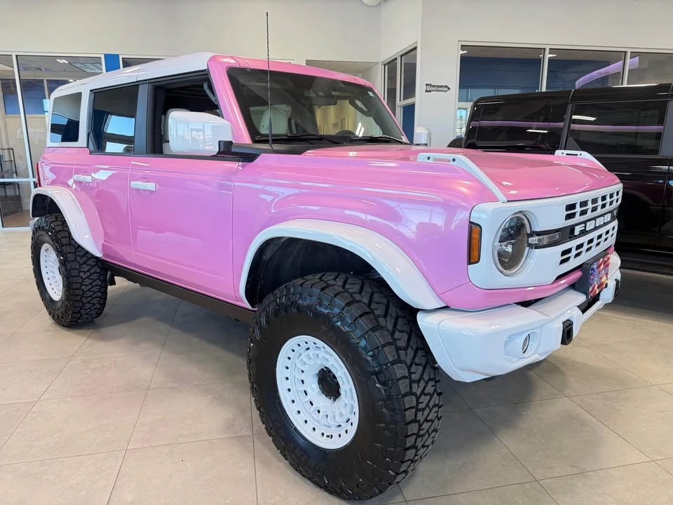 2026 Ford Bronco 6th Gen - Image 3 of 15