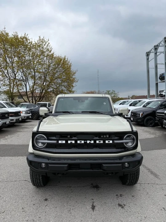 2026 Ford Bronco 6th Gen - Image 2 of 11