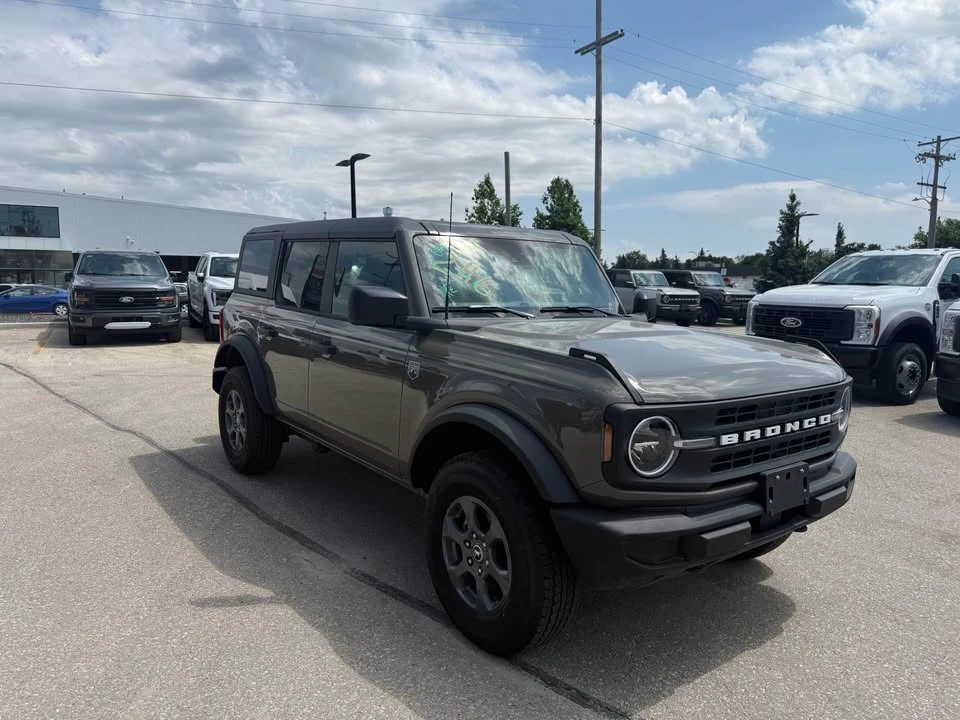 2026 Ford Bronco 6th Gen - Image 8 of 12