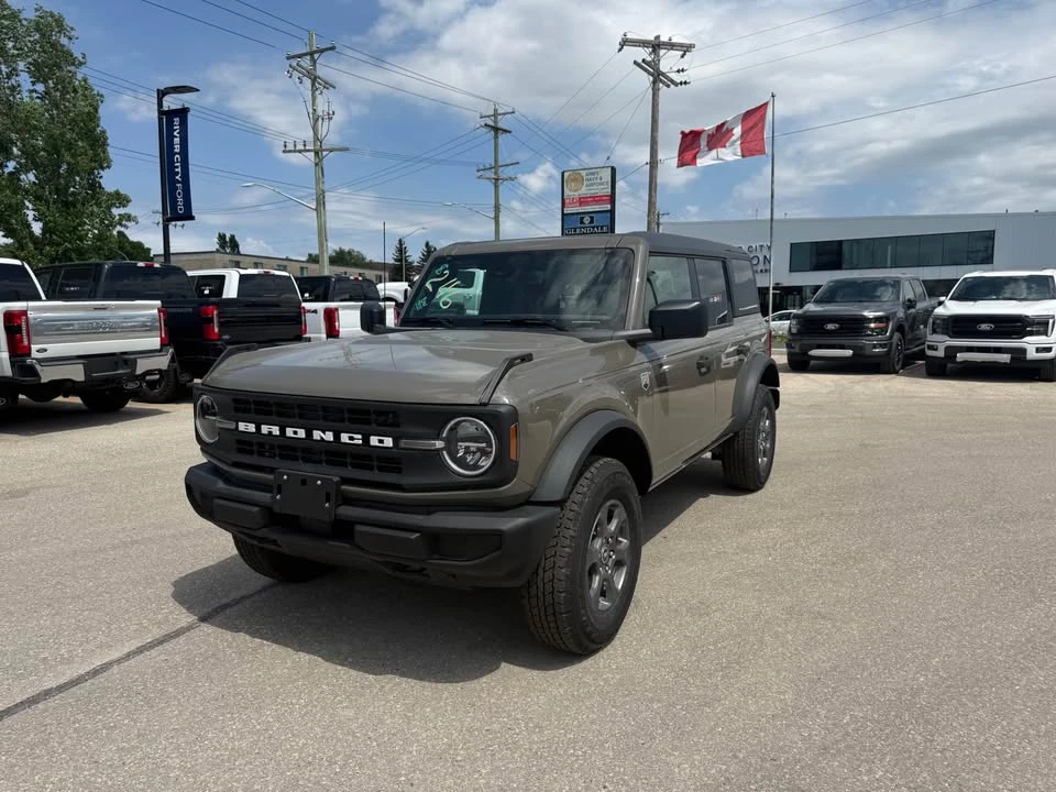 2026 Ford Bronco 6th Gen - Image 2 of 12