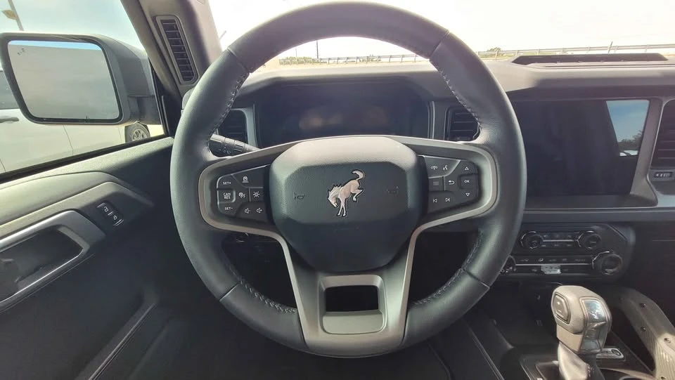 2026 Ford Bronco 6th Gen - Image 10 of 13