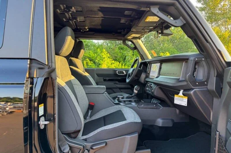 2026 Ford Bronco 6th Gen - Image 14 of 20