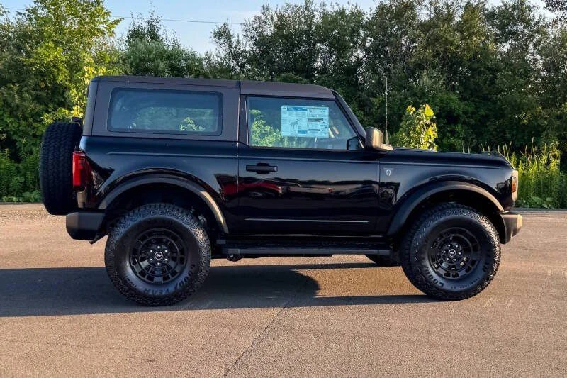 2026 Ford Bronco 6th Gen - Image 2 of 20