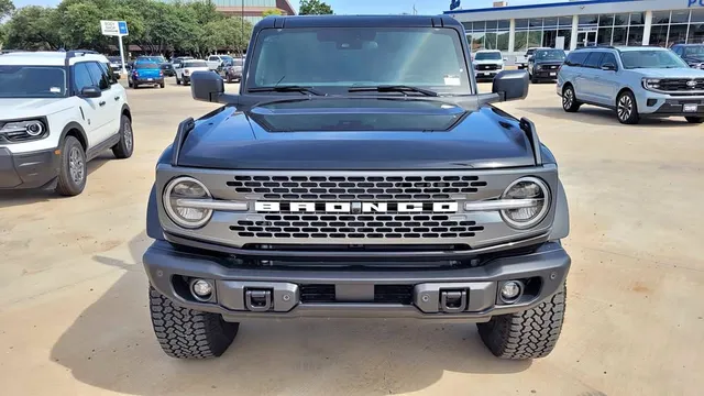 2026 Ford Bronco Badlands