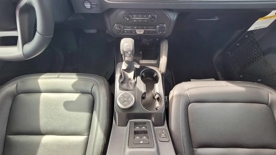 2026 Ford Bronco 6th Gen - Image 11 of 13