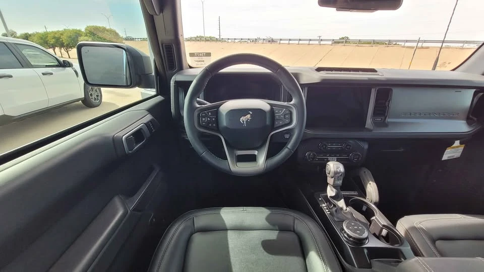 2026 Ford Bronco 6th Gen - Image 9 of 13